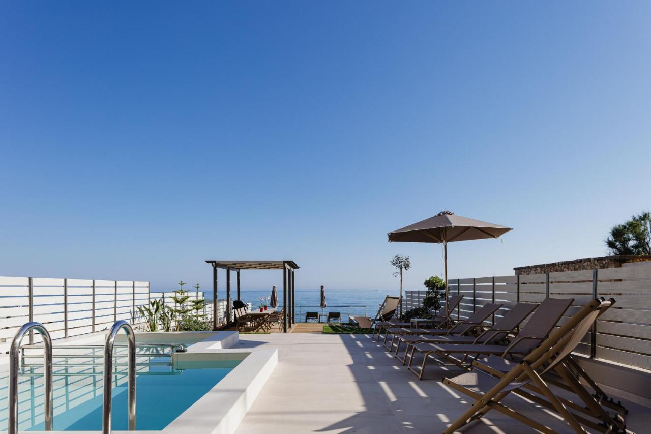 Deux Paradis, A Beachfront Retreat, By Thinkvilla Rethymno  ภายนอก รูปภาพ